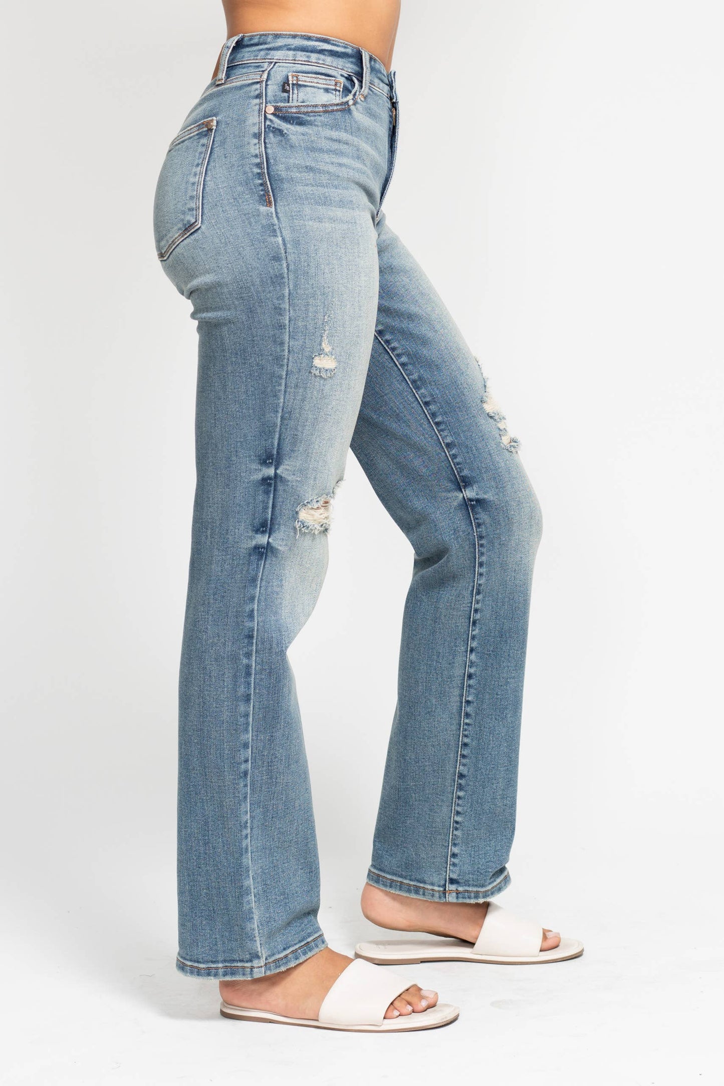 Judy Blue: The Maggie Straight Jean