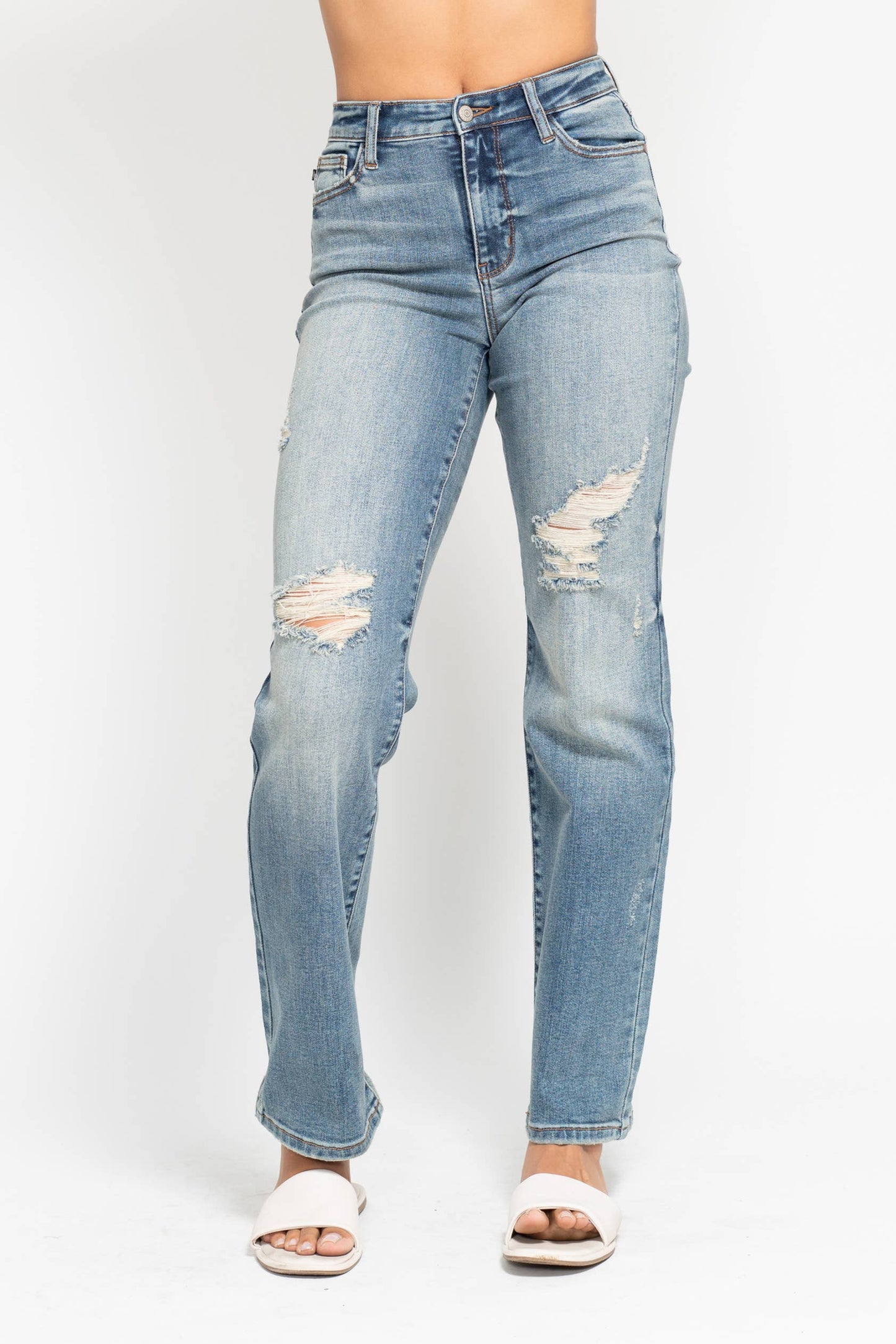 Judy Blue: The Maggie Straight Jean