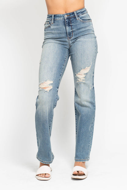 Judy Blue: The Maggie Straight Jean